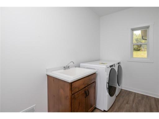 477 SE Amco Lane, Chatfield, MN 55923