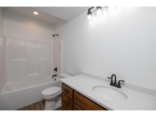 477 SE Amco Lane, Chatfield, MN 55923