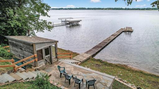 2431 S Shore Boulevard, Saint Paul, MN 55110
