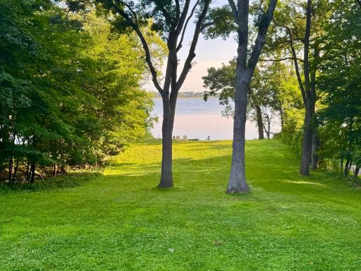 2431 S Shore Boulevard, Saint Paul, MN 55110