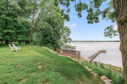 2431 S Shore Boulevard, Saint Paul, MN 55110