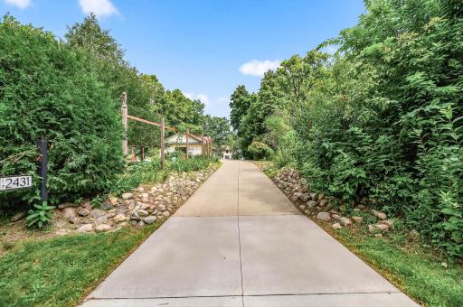 2431 S Shore Boulevard, Saint Paul, MN 55110