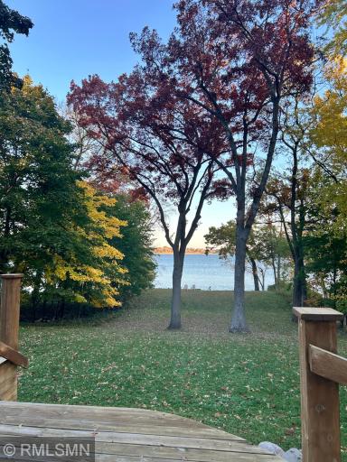 2431 S Shore Boulevard, Saint Paul, MN 55110