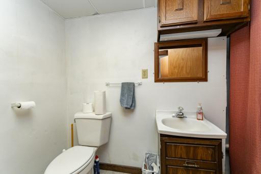 712 Memorial Drive, Spring Valley, MN 55975