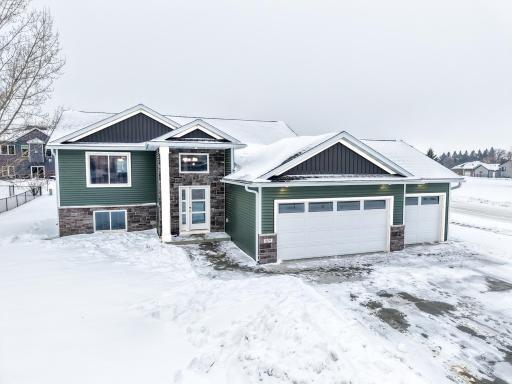 Photo for 809 5th Avenue NW, Dodge Center, MN 55927 - listing #6808788 809 5th Avenue NW, Dodge Center, MN 55927