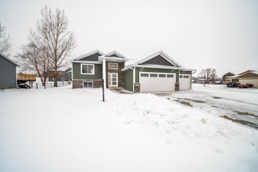 809 5th Avenue NW, Dodge Center, MN 55927