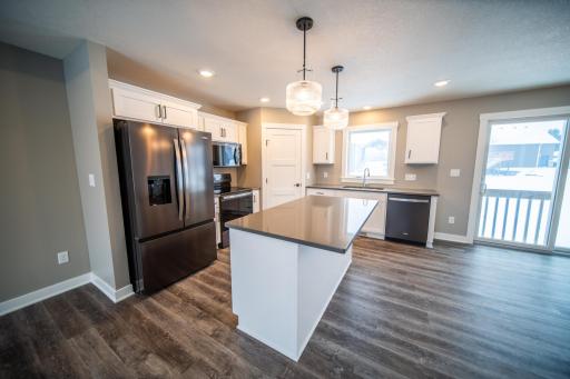 809 5th Avenue NW, Dodge Center, MN 55927