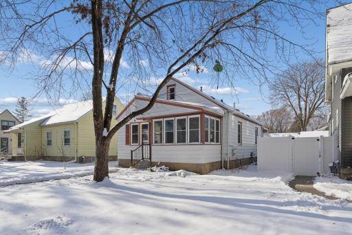 3925 Perry Avenue N, Minneapolis, MN 55422