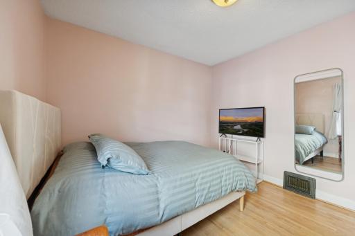 3925 Perry Avenue N, Minneapolis, MN 55422