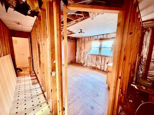 Back 'in process' main level 2nd apt space