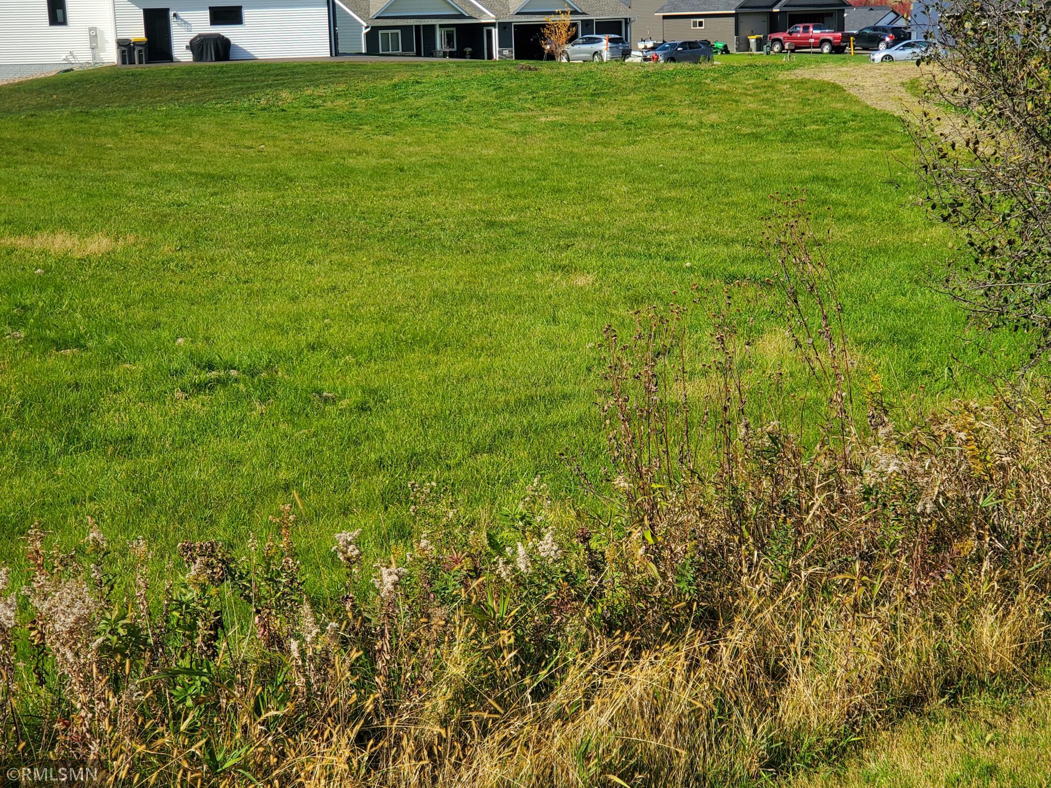 Awesome slope to build any style home on.