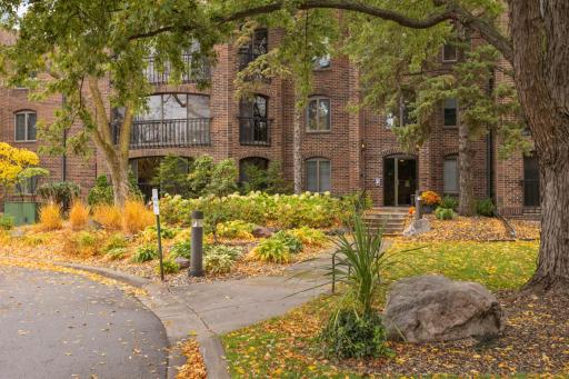 Photo for 6051 Laurel Avenue, 108, Golden Valley, MN 55416 - listing #6808859 6051 Laurel Avenue, 108, Golden Valley, MN 55416