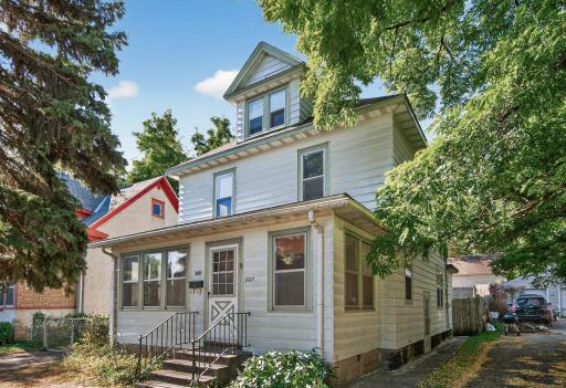 2327 Irving Avenue N, Minneapolis, MN 55411