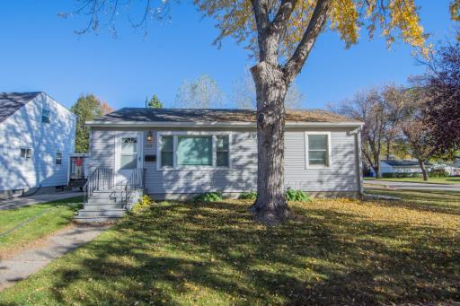 Photo for 1550 14 1/2 Street S, Fargo, ND 58103 - listing #6808891 1550 14 1/2 Street S, Fargo, ND 58103