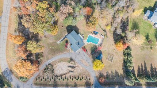 31 Overview of Home, Pool, Shed and Privacy.JPG