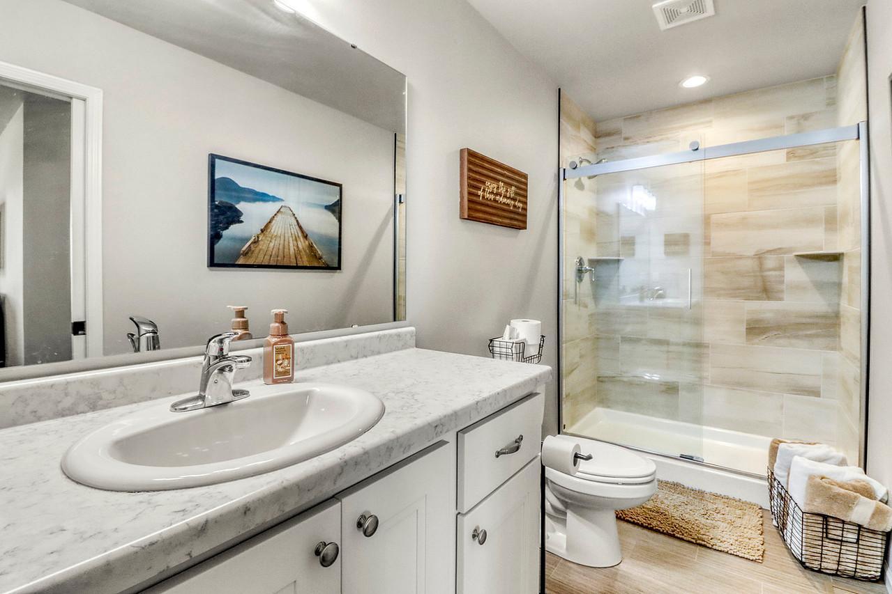 Primary Bathroom1_1-1280.JPG