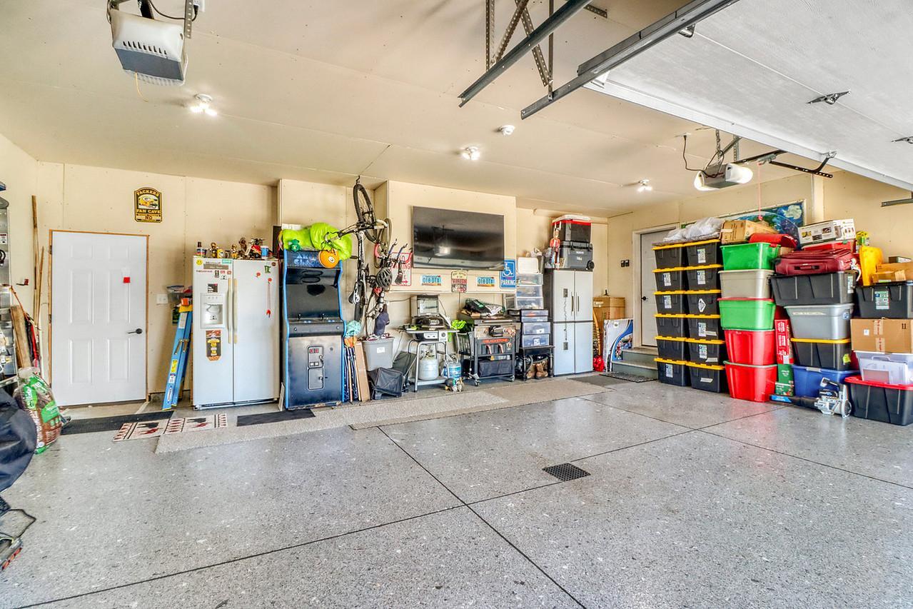 Garage1_1-1280.JPG