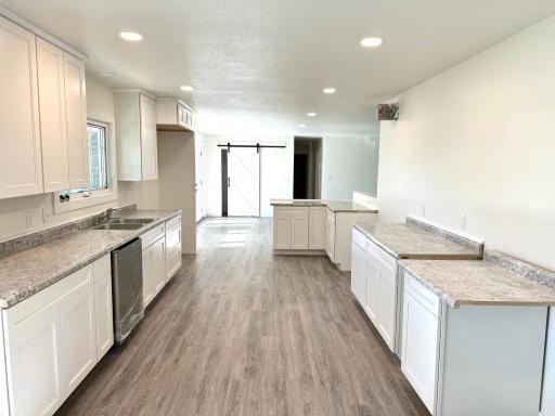 505 6th Street NE, Roseau, MN 56751