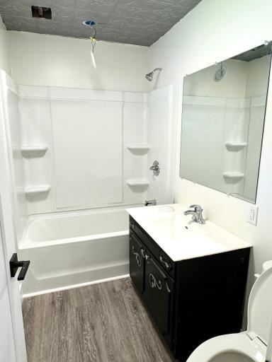 505 6th Street NE, Roseau, MN 56751