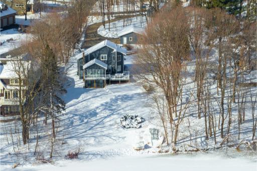 630 Carver Beach Road, Chanhassen, MN 55317