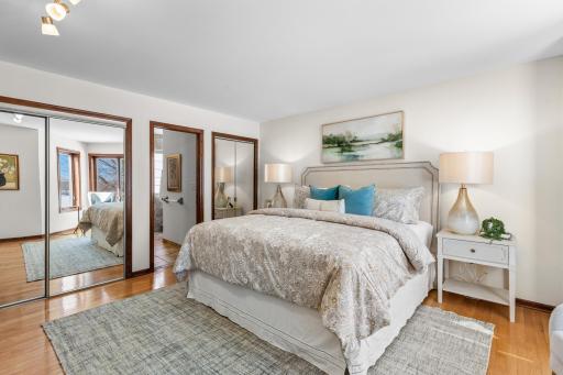 630 Carver Beach Road, Chanhassen, MN 55317