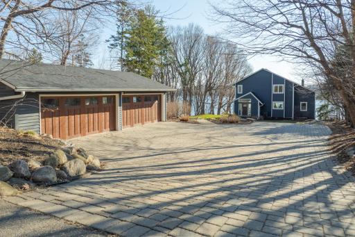 630 Carver Beach Road, Chanhassen, MN 55317