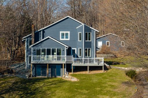 630 Carver Beach Road, Chanhassen, MN 55317