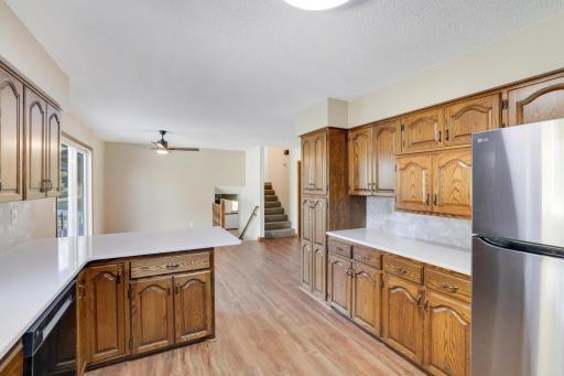 Quartz Surfaces, Marble Backsplash