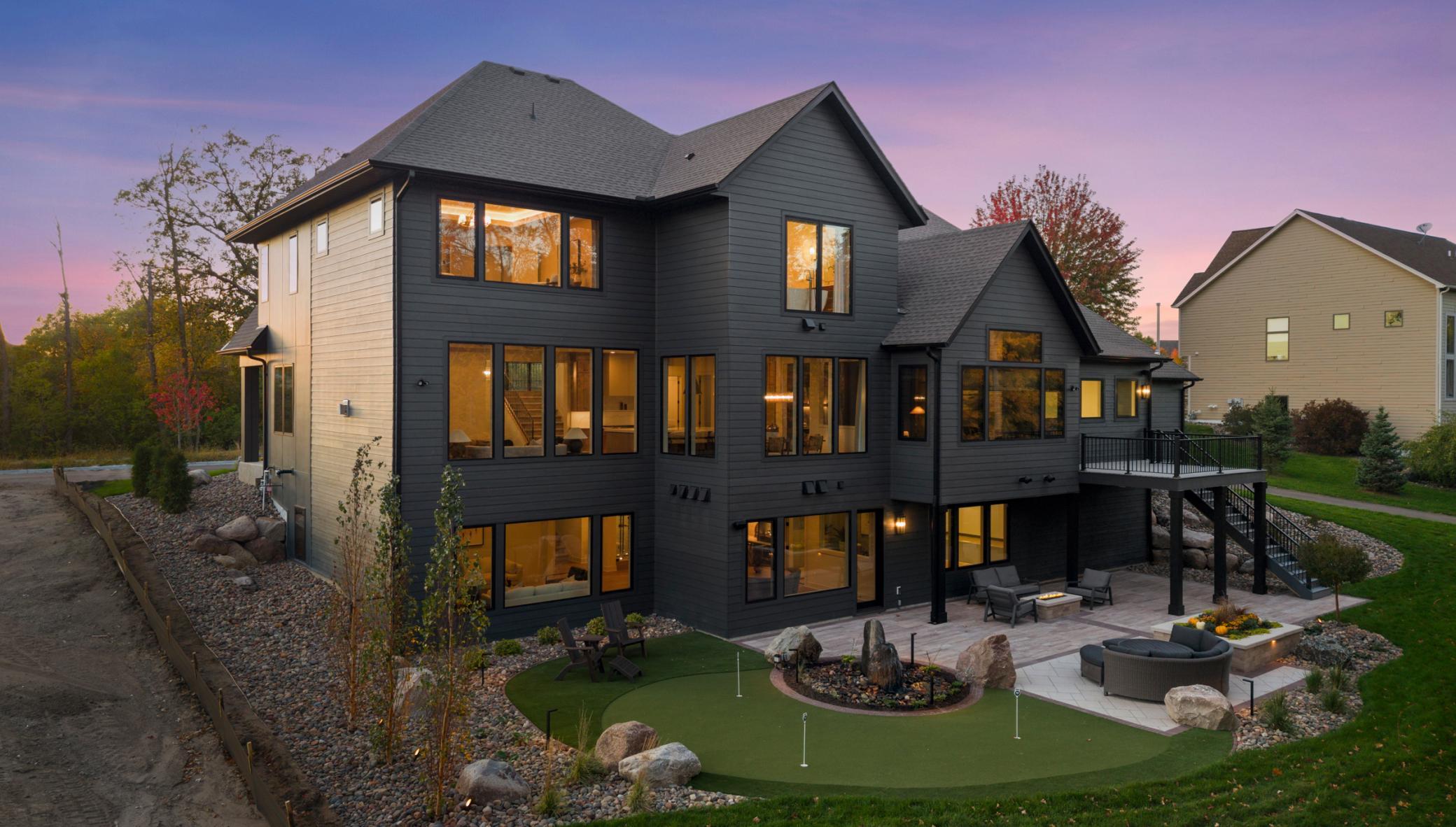 AHT + Hanson Builders_Twilight_Fountain_010.jpg