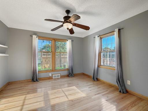 775 Wheelock Parkway E, Saint Paul, MN 55106