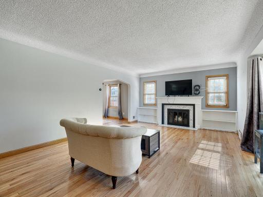 775 Wheelock Parkway E, Saint Paul, MN 55106