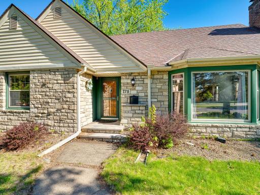 775 Wheelock Parkway E, Saint Paul, MN 55106