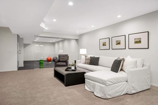 257 Lake Street W, Wayzata, MN 55391