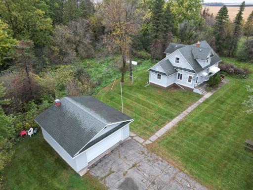 48615 220th Street, Morris, MN 56267