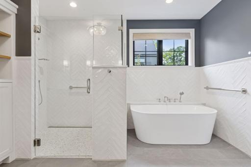 6101 Blake Circle, Edina, MN 55436