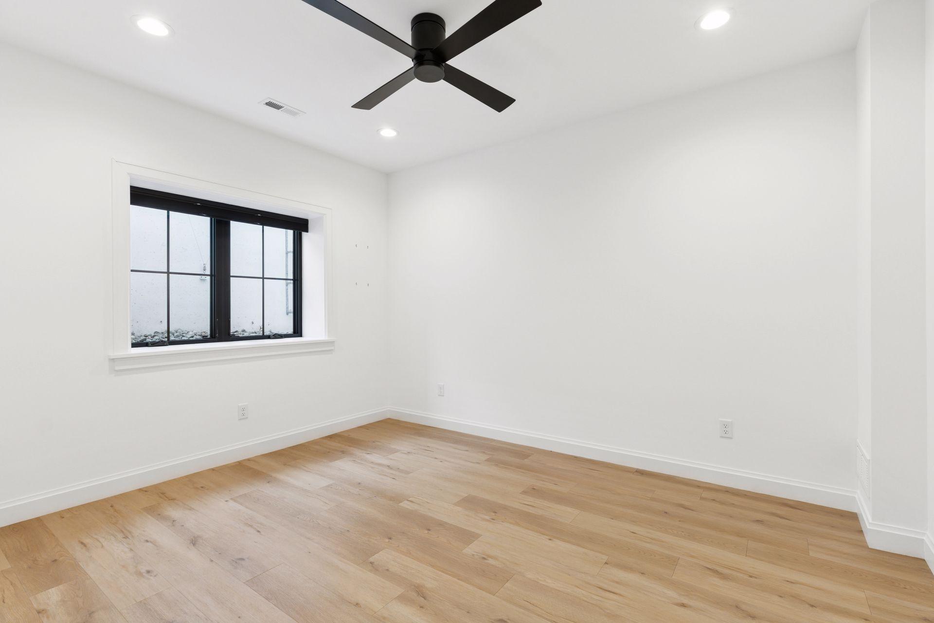 Lower Level bedroom 1