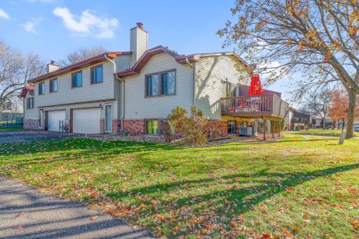 Photo for 8576 S Maplebrook Circle, Brooklyn Park, MN 55445 - listing #6809283 8576 S Maplebrook Circle, Brooklyn Park, MN 55445