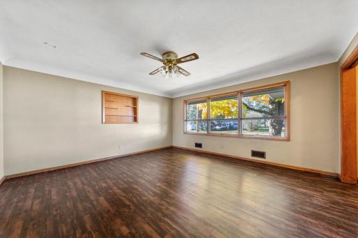 1043 Chase Avenue, Gibbon, MN 55335