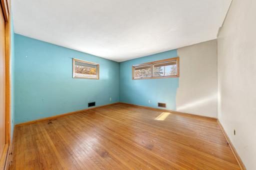 1043 Chase Avenue, Gibbon, MN 55335