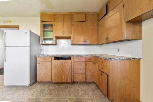 1043 Chase Avenue, Gibbon, MN 55335