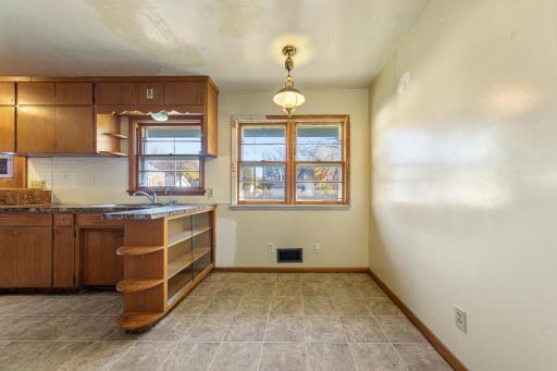 1043 Chase Avenue, Gibbon, MN 55335