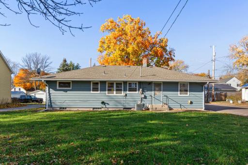 1043 Chase Avenue, Gibbon, MN 55335