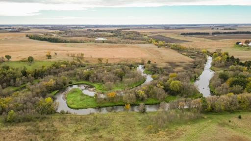 dji_fly_20251022_184736_520_1761159271473_photo.jpg