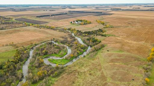 dji_fly_20251022_184822_522_1761159271163_photo.jpg