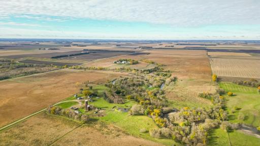 dji_fly_20251022_163840_506_1761159316489_photo.jpg