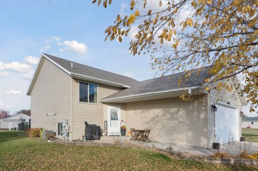 1863 Island View Circle - Spacecrafting - 0001.jpg