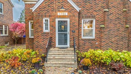 1756 Eleanor Avenue, Saint Paul, MN 55116