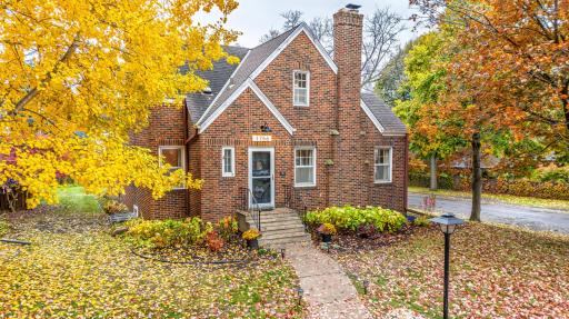 1756 Eleanor Avenue, Saint Paul, MN 55116