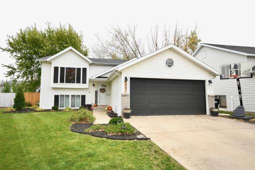 Photo for 1447 Elmwood Court, West Fargo, ND 58078 - listing #6809377 1447 Elmwood Court, West Fargo, ND 58078