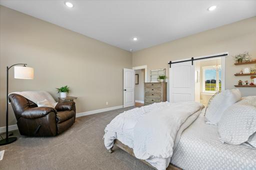 7475 74th Avenue N, Loretto, MN 55357